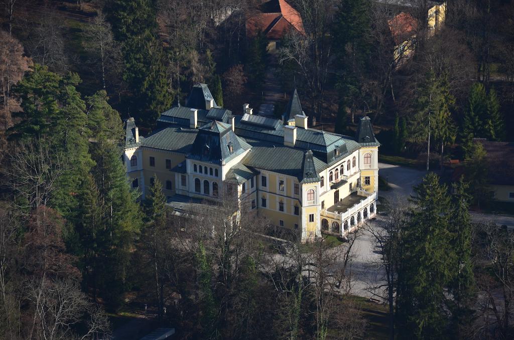 Penzion Pri Kastieli Betliar Exteriör bild